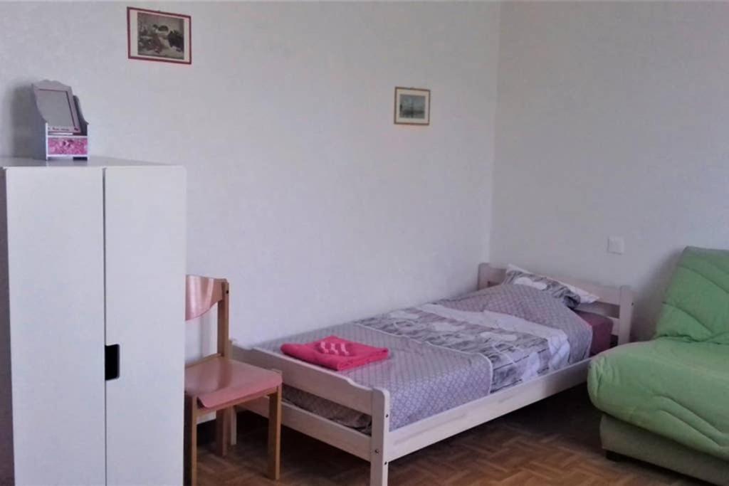 Spacieux Appartement Proche Centre Et Piscine Condom Buitenkant foto